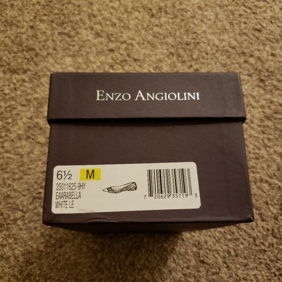 Enzo Angiolini Studded Flats - Picture 5 of 9